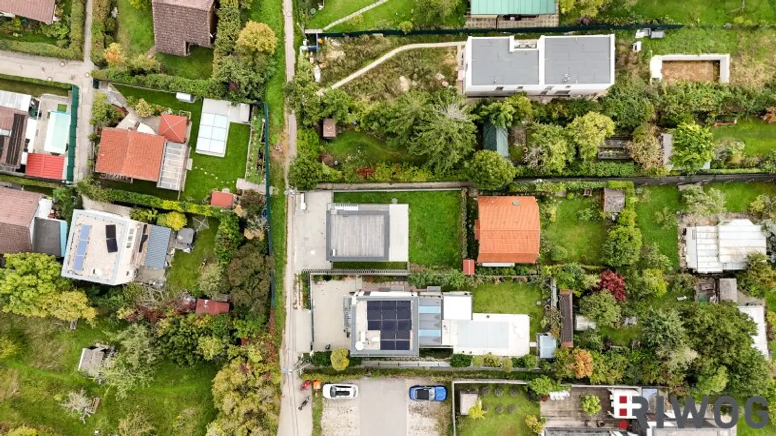 MINI VILLA AM HACKENBERG MIT CA. 37m² DACHTERRASSE UND IMPOSANTEM WEITBLICK AUF DIE CITY - EIGENGRUND IM KLEINGARTEN - GANZJÄHRIG BEWOHNBAR
