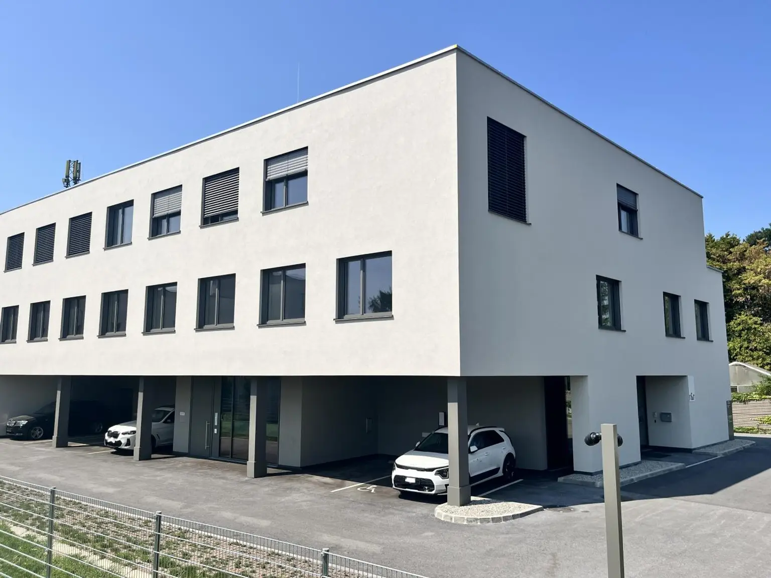 Bürogebäude Süd-Ost-Ansicht