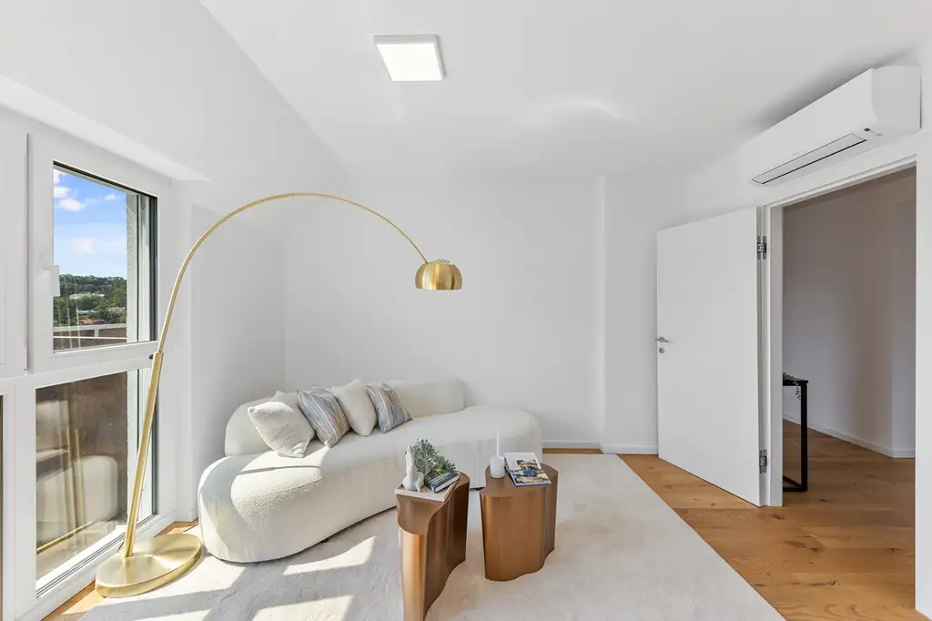 DG-Wohnung mit atemberaubender Dachterrasse in absoluter Grünruhelage