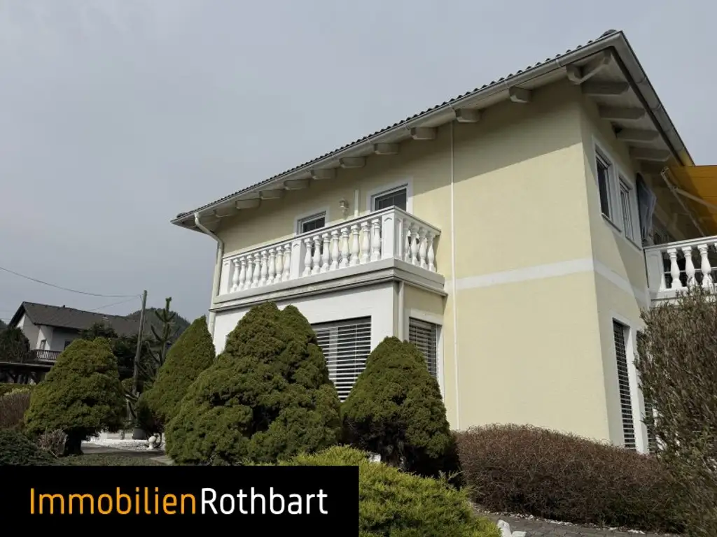 Wohnhaus mit Doppelgarage in bester Lage von St. Lorenzen!