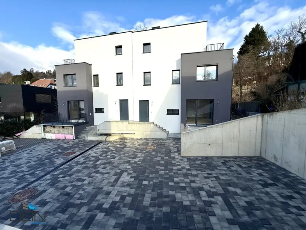 PREISREDUKTION! EXKLUSIVE 4-5 ZIMMER DOPPELHAUSHÄLFTEN MIT FREIFLÄCHEN IN GRÜNRUHELAGE!