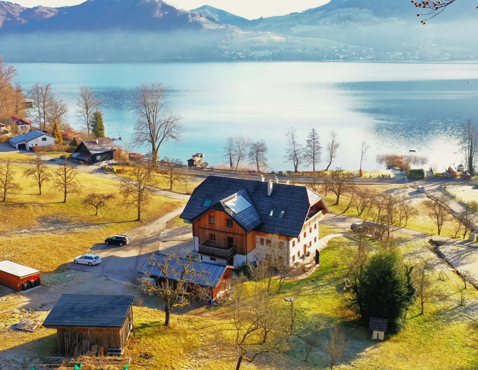 Wohnen, wo andere Urlaub machen - 2-Zimmer-Traumwohnung am Attersee mit Badeplatz