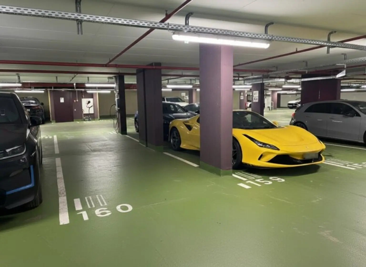 Parkplatz Nr. 160 (seitlich)