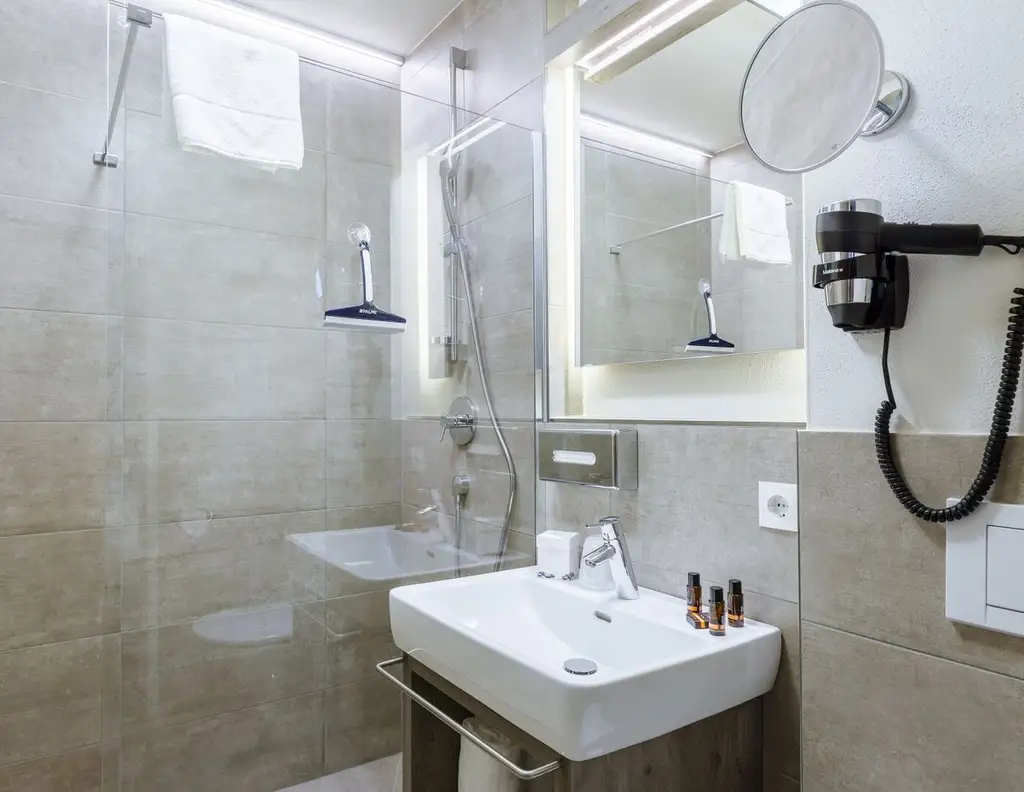 Avenida Mountain Lodges Saalbach | Studio Suite mit Terrasse/kleiner Garten