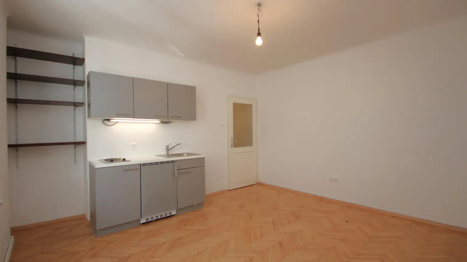 Lage, Lage, Lage! Gepflegte Kleinwohnung im Bezirk Jakomini!