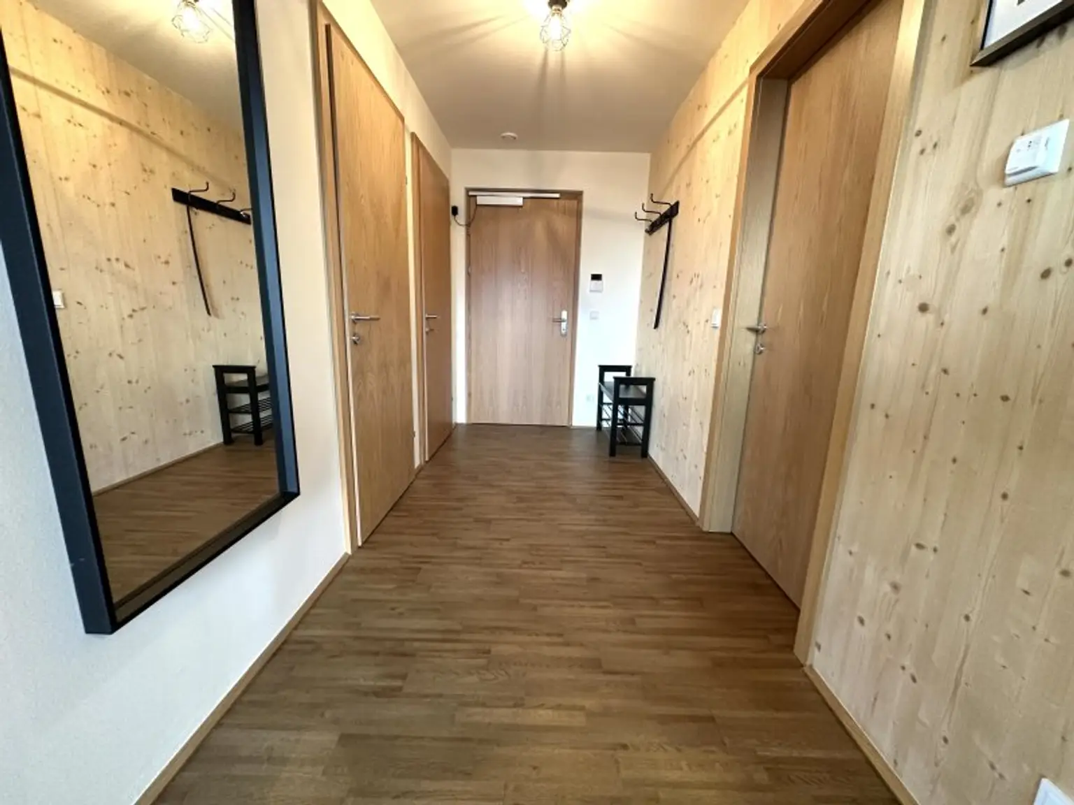 Wunderschöne & vollmöblierte 2-Zimmerwohnung in absoluter Ruhelage mit schönem Ausblick von großer Terrasse - en suite Badezimmer inklusive