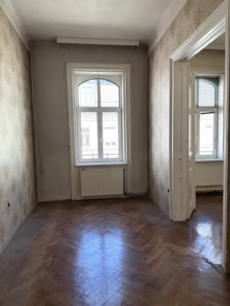 AltbauWohnung ist absoluter Bestlage - Erstbezug