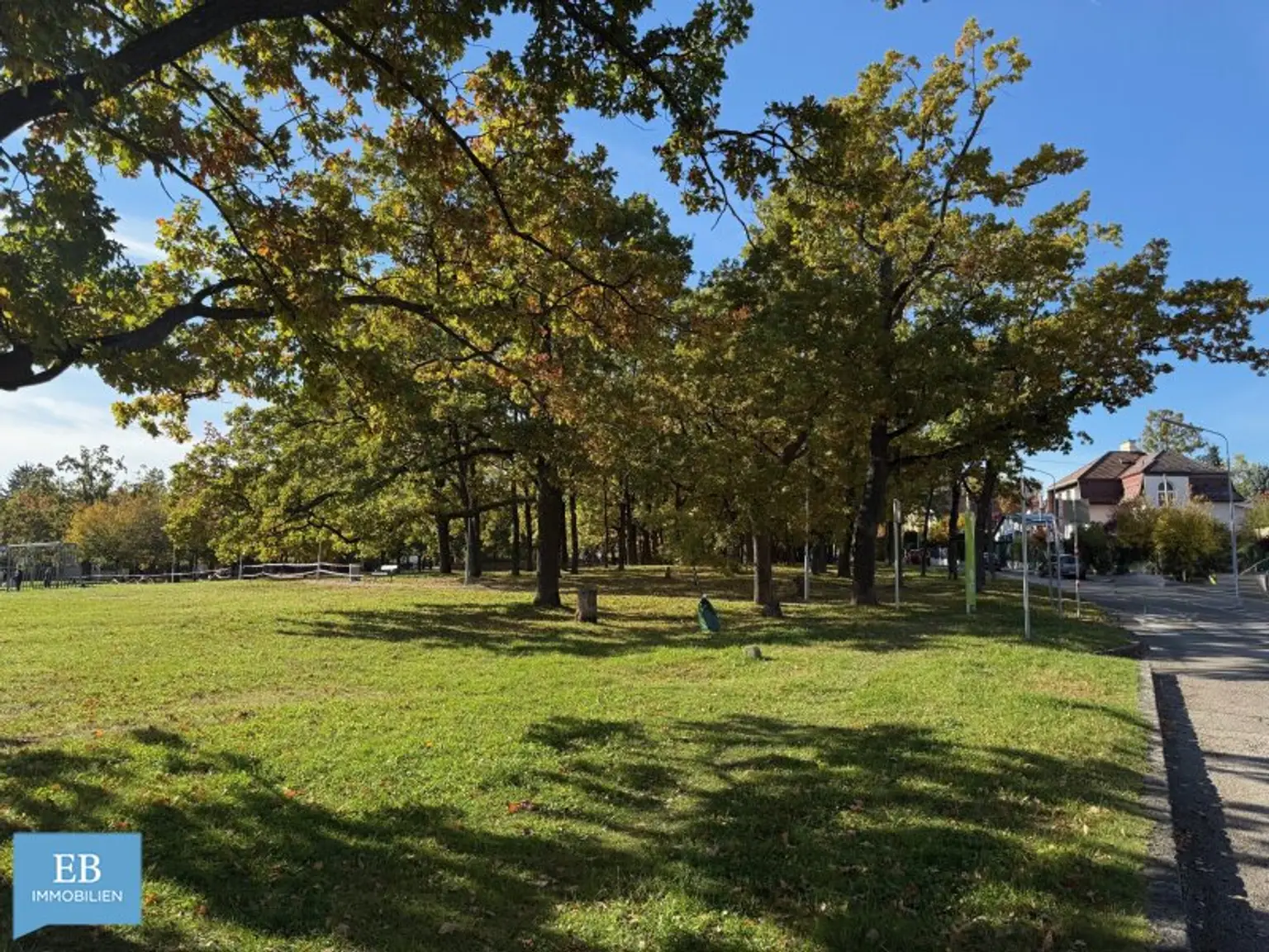 Wohnen direkt am Napoleonwald: Grundstück mit Potential in 1130 Wien