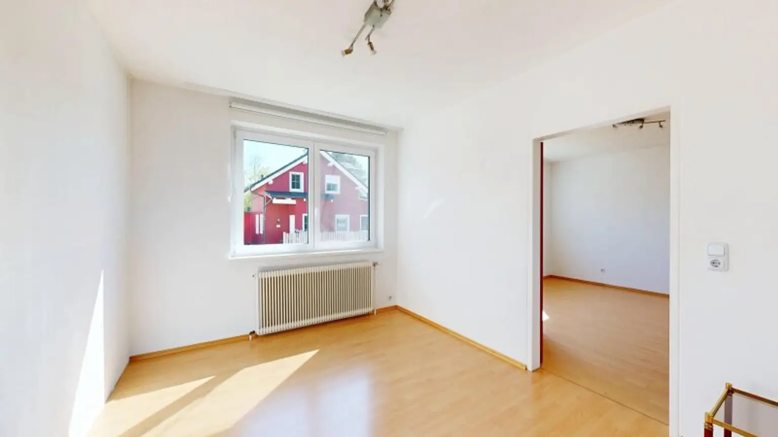 Hinreißender Bungalow mit großem Garten und Entwicklungspotential | 3 Zimmer | Terrasse