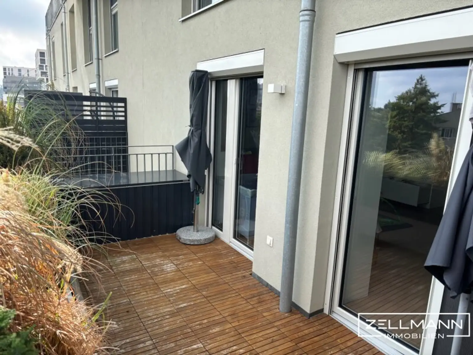 „Wohnen mit Stil: 3-Zimmer-Maisonette plus Tiefgarage“ | ZELLMANN IMMOBILIEN