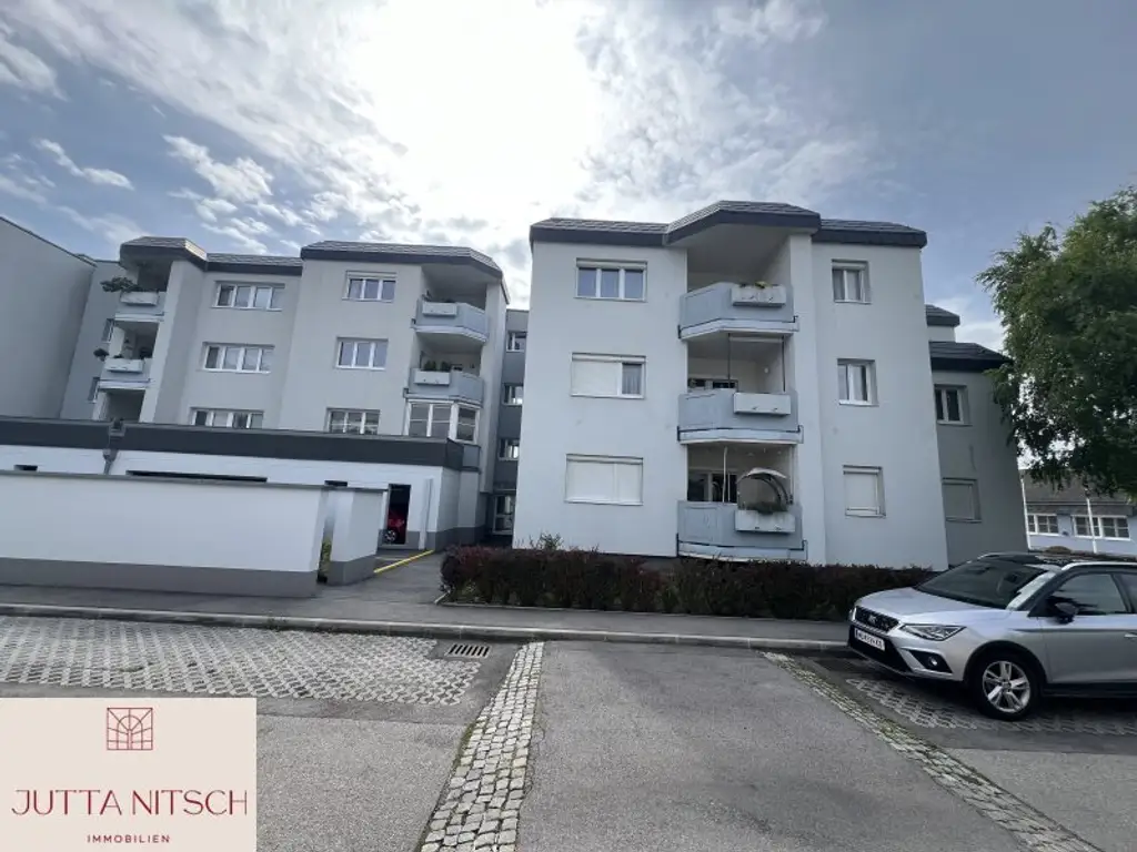 Schöne 3-Zimmerwohnung mit Balkon und Garagenplatz - über den Dächern von Gumpoldskirchen
