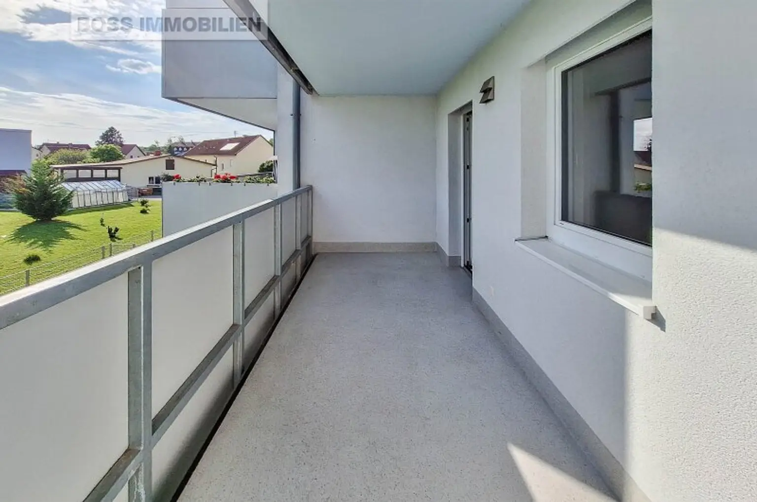 56 Loggia