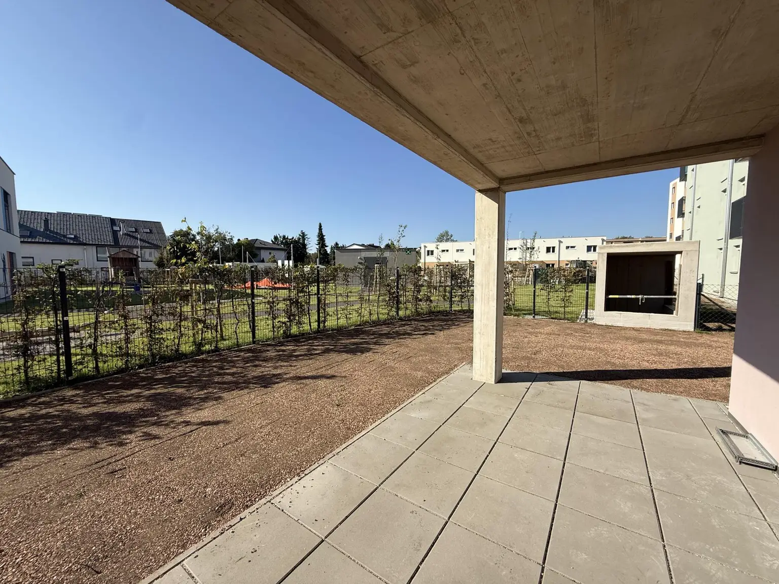 Haus_1_Top_4_Terrasse_und_Garten