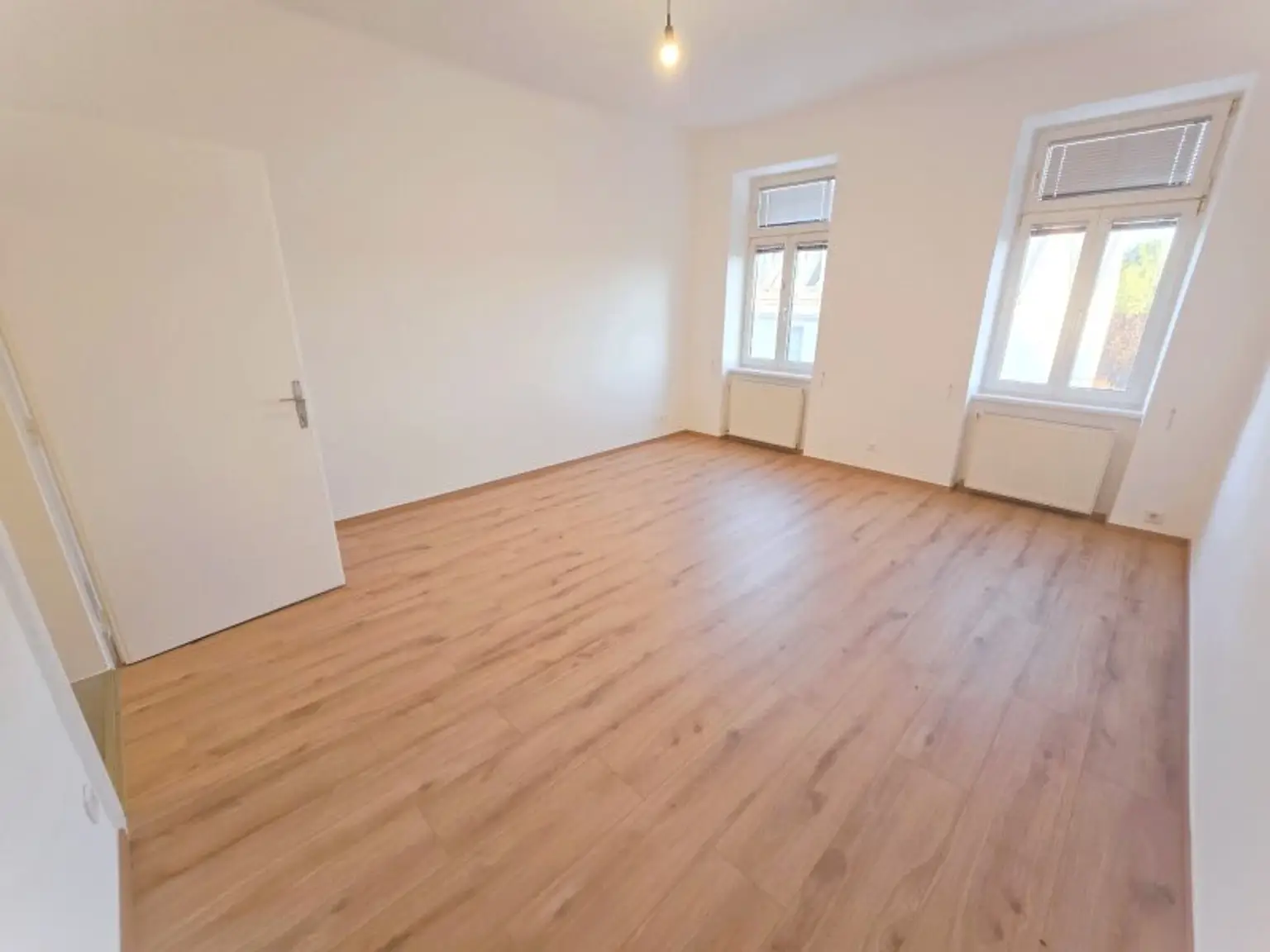 TOP LAGE + vollsanierte, gepflegte 1-Zimmer-Wohnung in 1210 Wien in ruhiger Lage