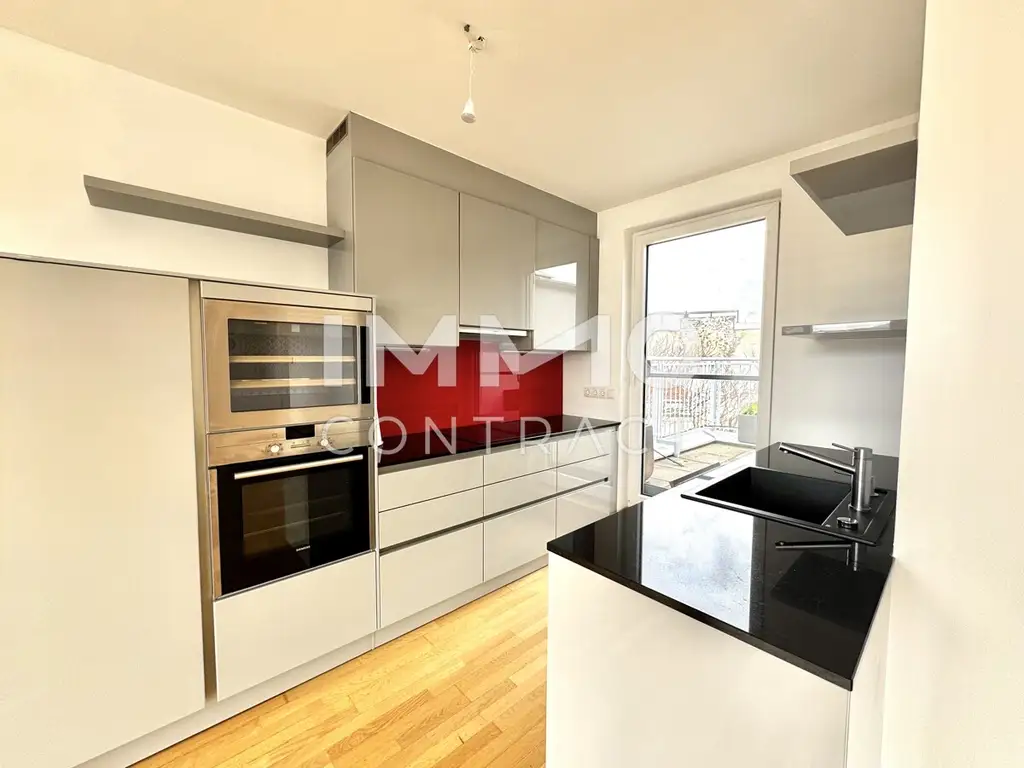 Exklusive City-Maisonette mit Panoramablick, Kamin & Abendsonne über der Stadt