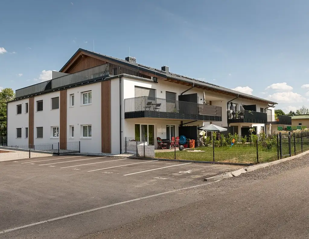 BEZUGSFERTIG! Traumhafte DACHGESCHOSSWOHNUNG mit Blick ins Grüne und viel Raum!