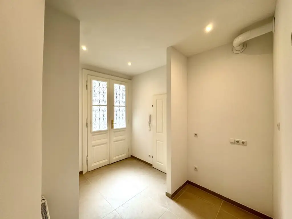 Top-Gelegenheit: Sanierte Altbauwohnung mit modernem Flair – ca. 41 m² in 1150 Wien