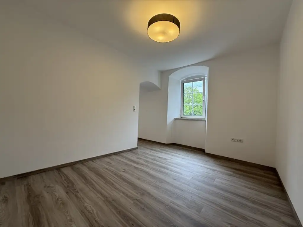 TOP W2: 3-Zimmer-Wohnung im Untergeschoss