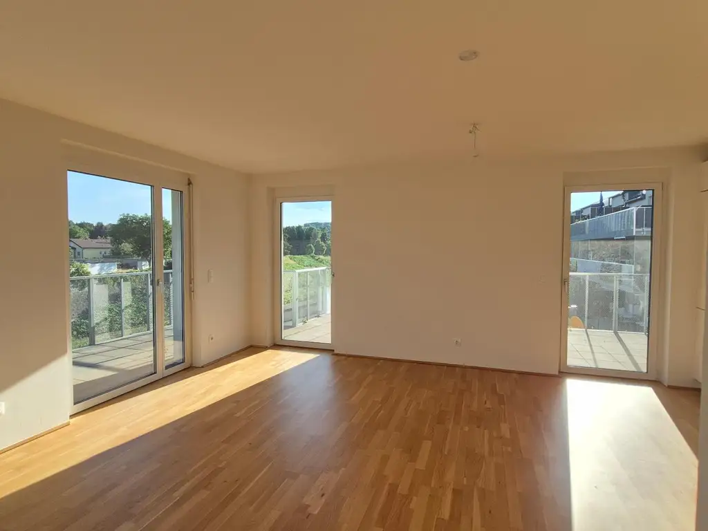 TOP AUSGESTATTETE 3 ZIMMERWOHNUNG IN JUDENAU