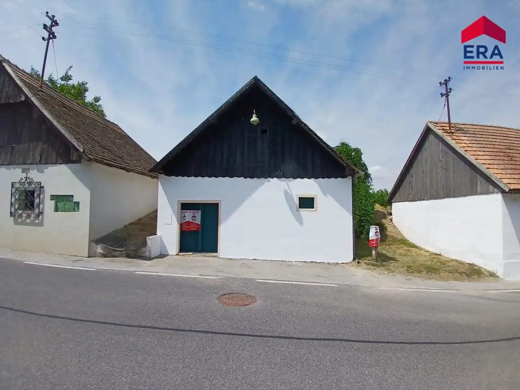 Historischer Weinkeller mit Presshaus und ca. 20 m langer Kellerröhre in Ketzelsdorf bei Poysdorf