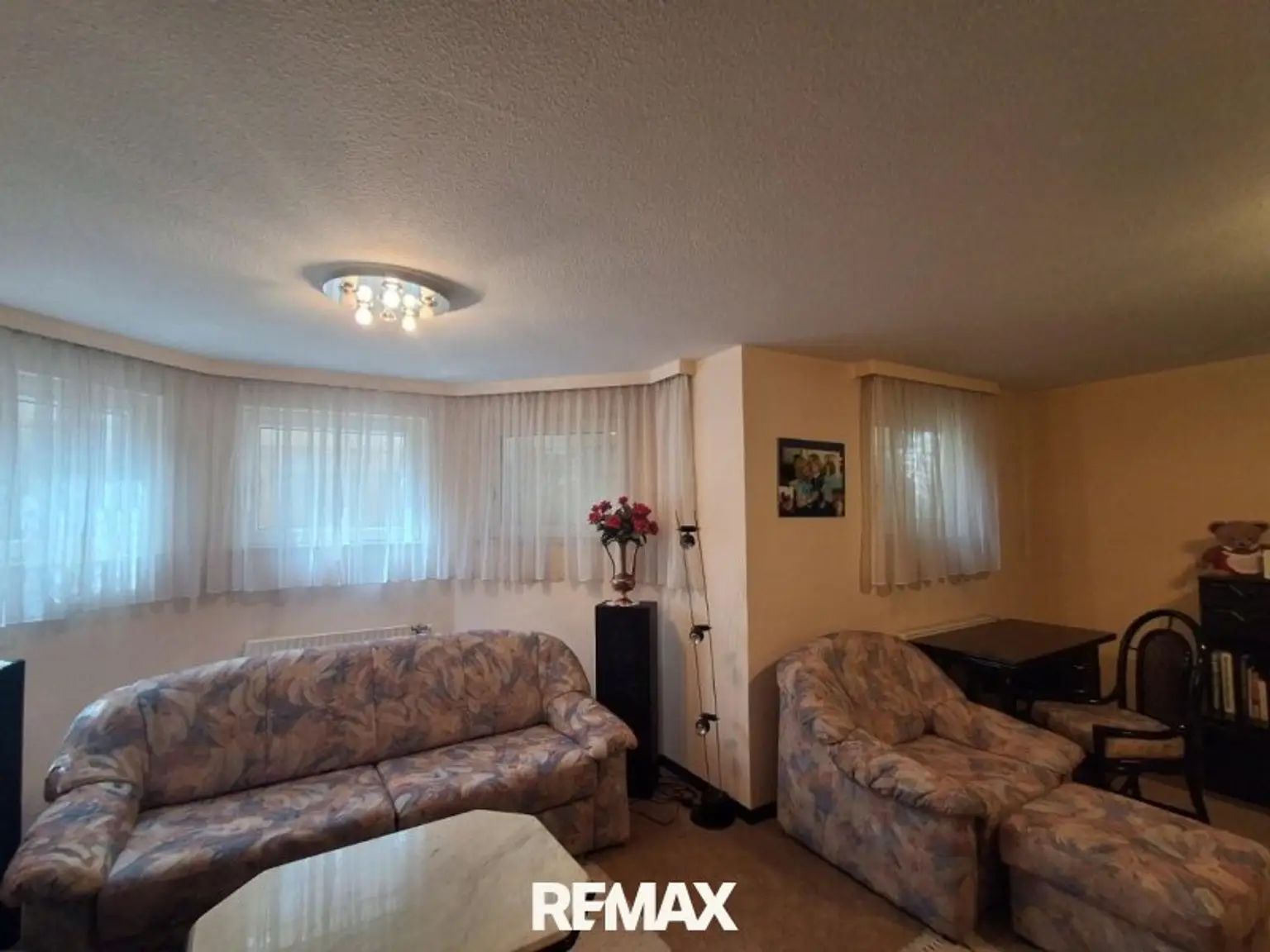 26 Wohnzimmer UG Strasshof