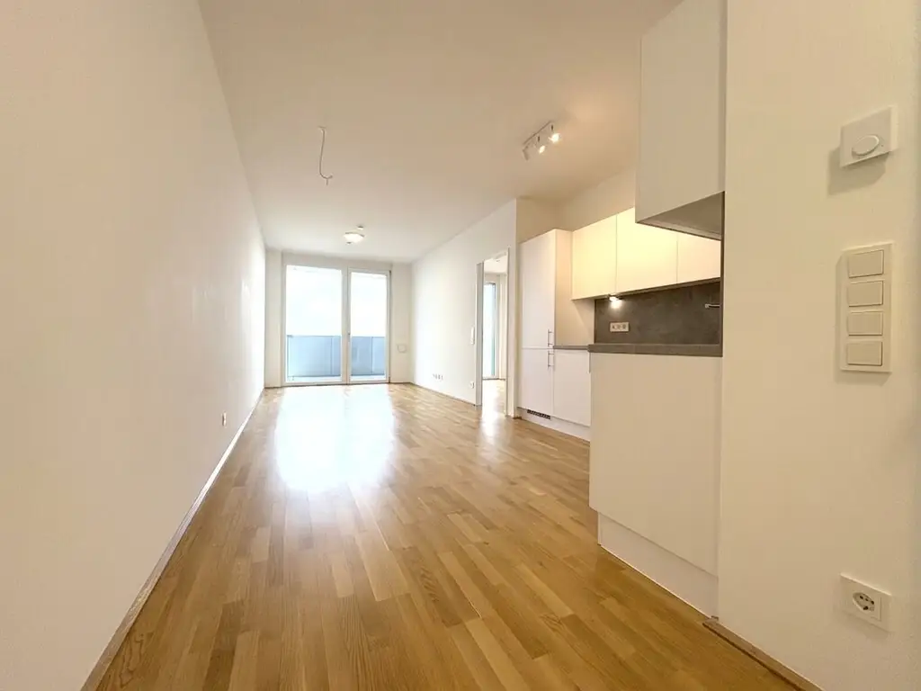 MARINA TOWER I 2 Zimmer Wohnung I Donau Blick