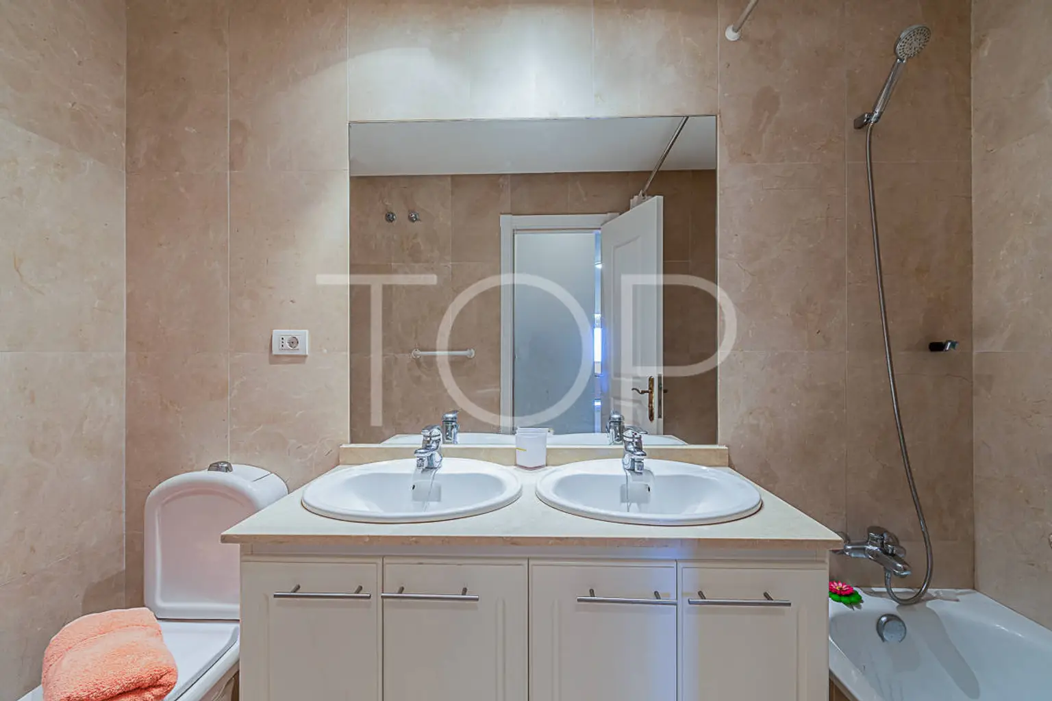 Apartament-Terraza-del-Duque-Bathroom1-Tenerife