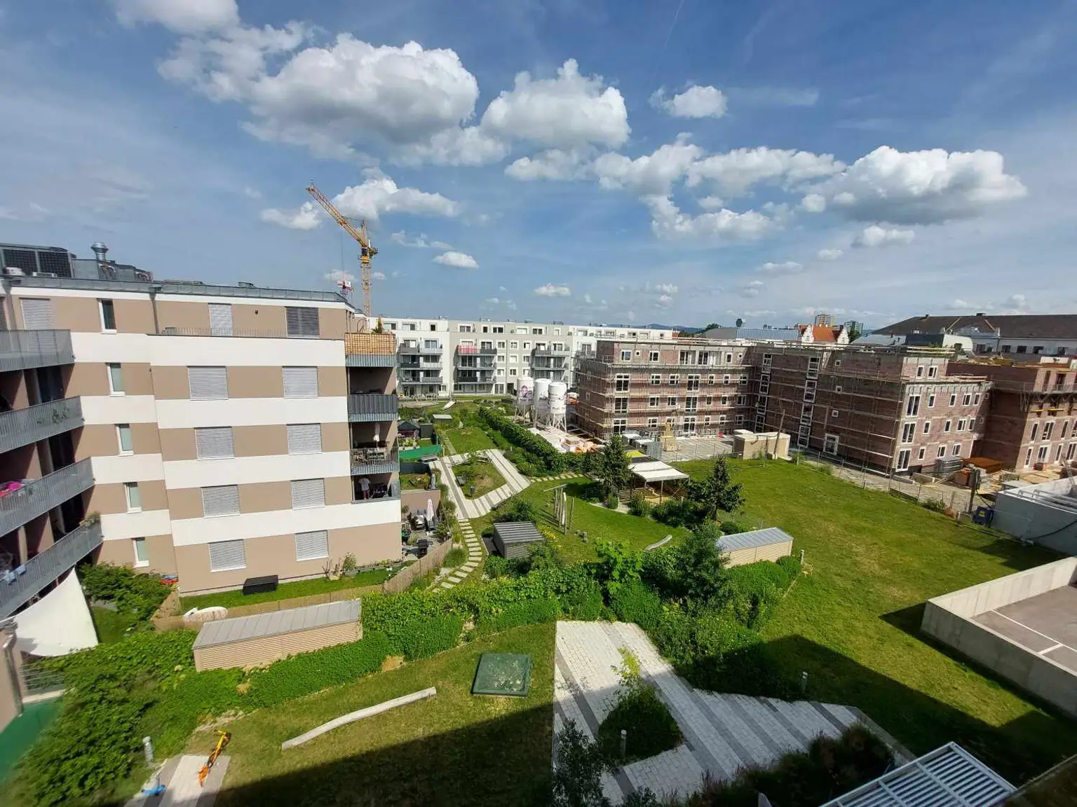 Neubauwohnung mit 3 Zimmern, Terrasse und Loggia 
- im Zentrum von St. Pölten