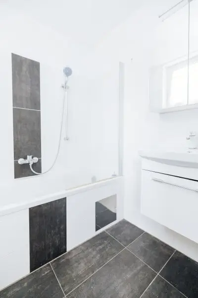 AB 01.01.2026 VERFÜGBAR I NEUE KÜCHE I BALKON  I RUHIG I BADEWANNE I LICHTDURCHFLUTET I SONNIG I ZENTRAL I HAUSTIERE WILLKOMMEN I PROJEKT WOHNEN I