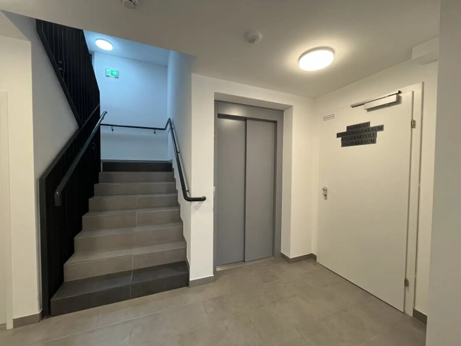 Wunderschöne 4 Zimmer Dachterrassenwohnung mit Garagenplatz in Top Lage