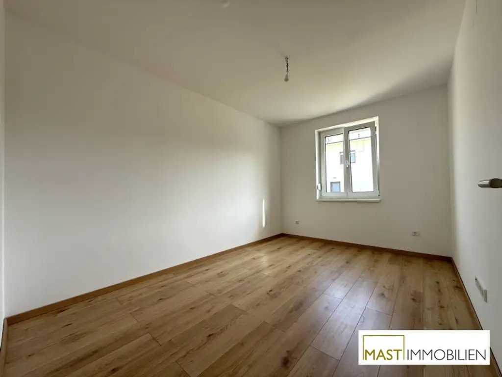 In Kürze verfügbar - 3 Zimmer Garten- bzw. Balkonwohnungen inkl. EWE Einbauküche und KFZ Stellplatz