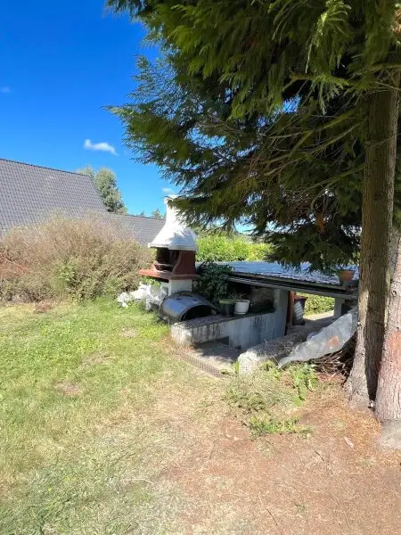 Einfamilienhaus mit 95 m² Wohnfläche, Keller, Garage und 416 m² Garten in Eggern