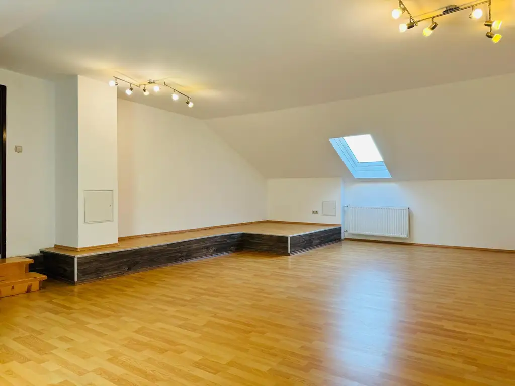 "Miete? Nein Danke! Viel Haus fürs Geld – und Platz für alle!"