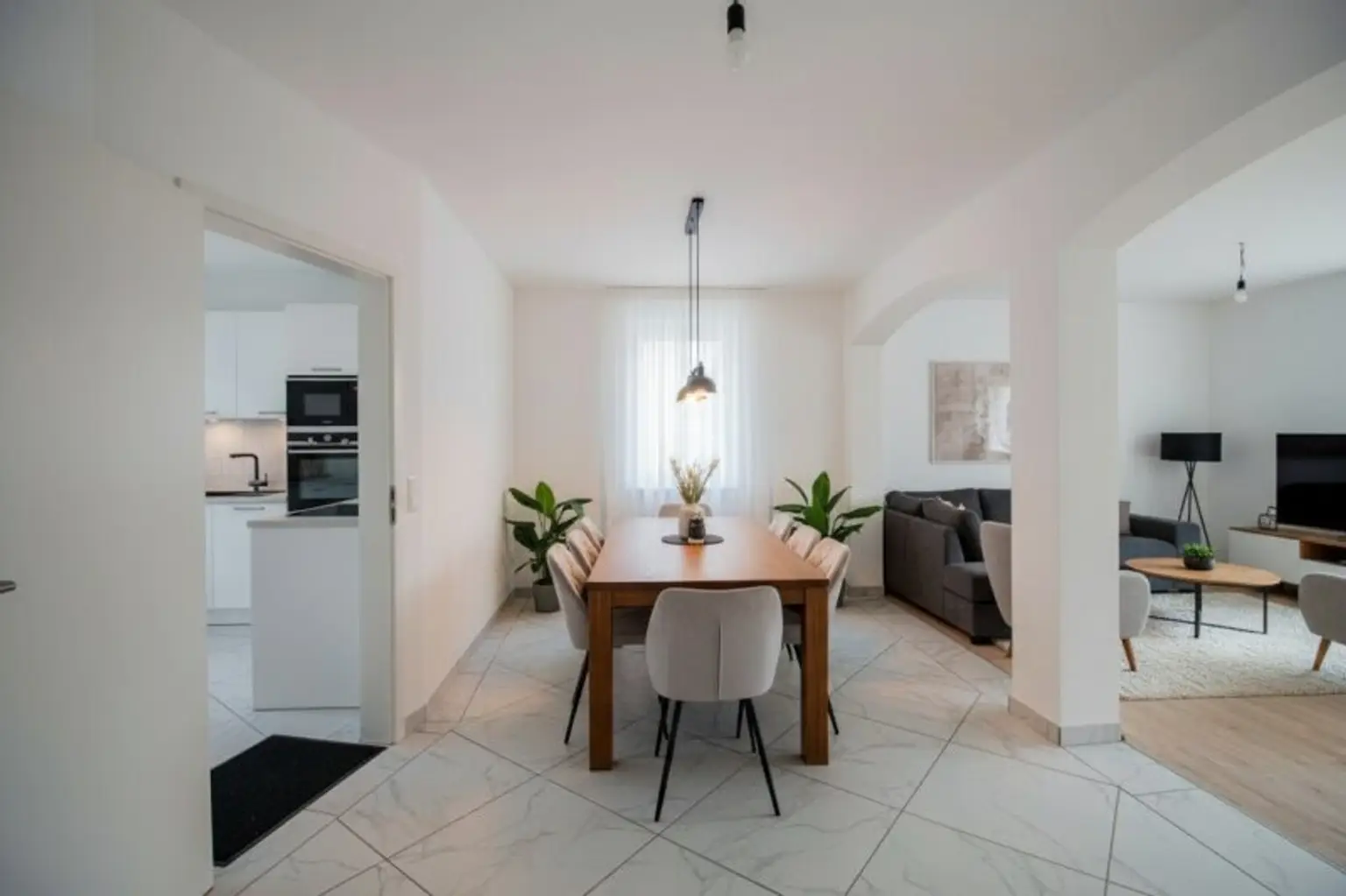 EINFAMILIENHAUS in WIEN- und SCHNELLBAHNNÄHE -> "SCHLÜSSELFERTIG"!!!