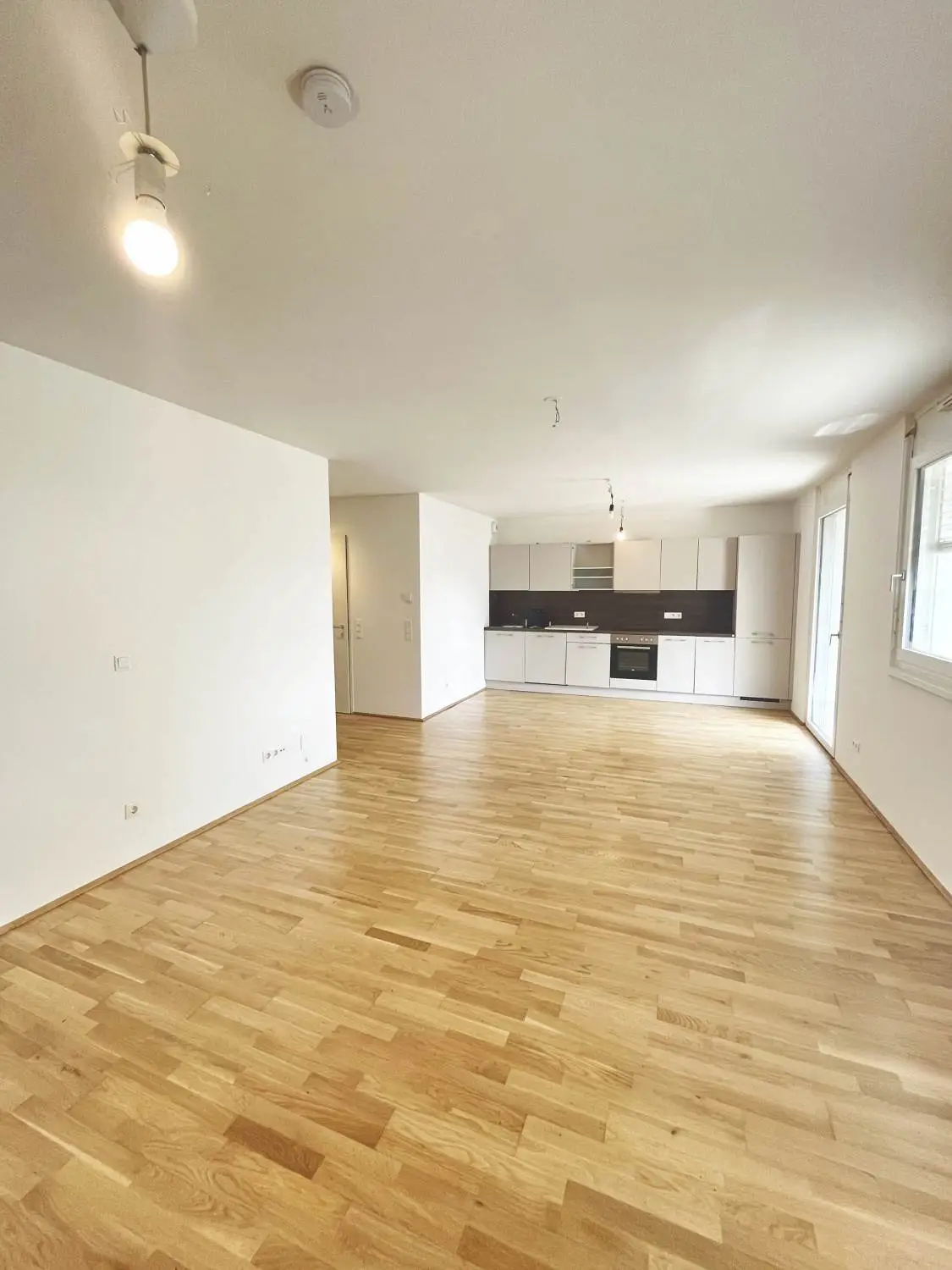Q11 Leben in Simmering  - 
1-Zimmer-Wohnung mit Balkon und Deckenkühlung!