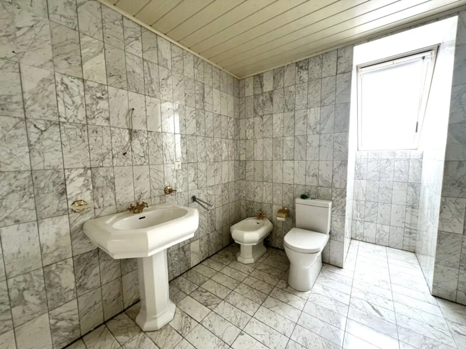 Rarität (!) Großzügige Villa in Badener Bestlage am Mitterberg mit prächtigem Garten - zentrumsnahe (!)