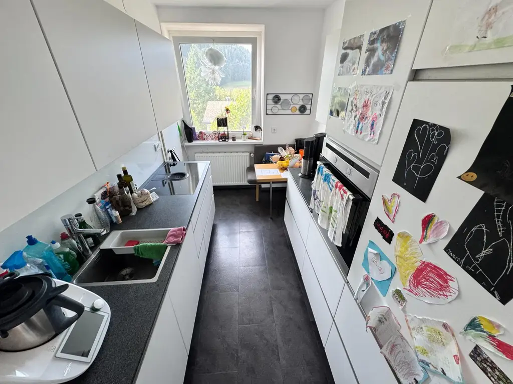 COMING SOON! Sehr sonnige und gemütliche 4-Zimmer Wohnung mit verglastem Balkon in beliebter Siedlungslage  Stelzhammerstraße / Timelkam
