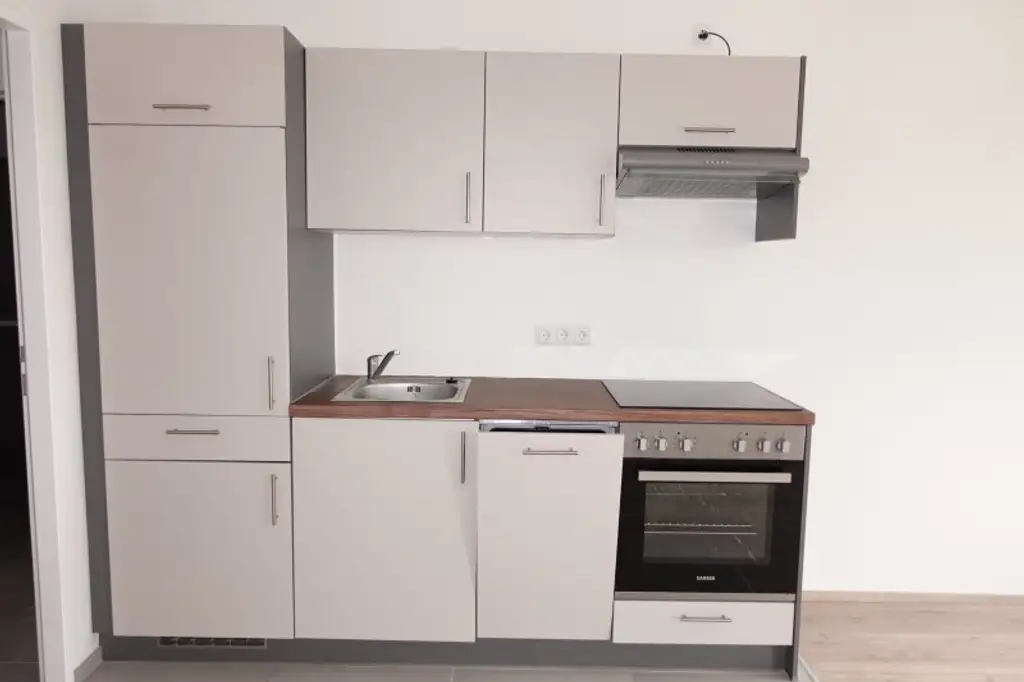 ZWEITBEZUG 2 Zimmer BALKON-Neubauwohnung