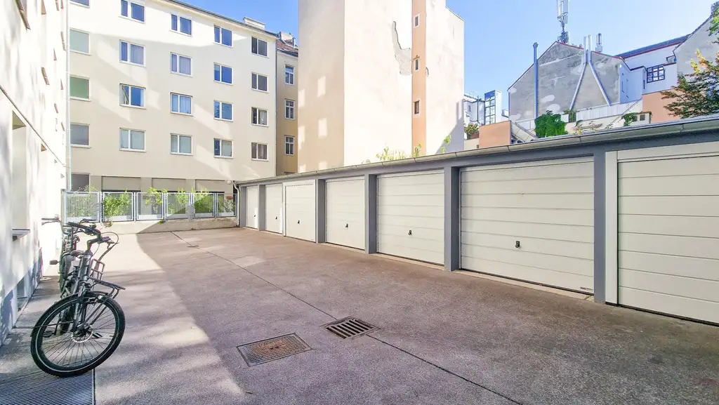 Eigentumswohnung mit Garage in ausgezeichneter Lage nahe Brunnenmarkt. Top Verkehrsanbindung und Infrastruktur