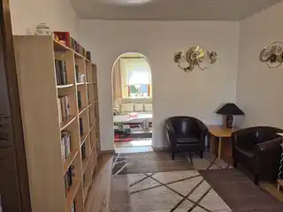 Eingangsbereich, Leseecke