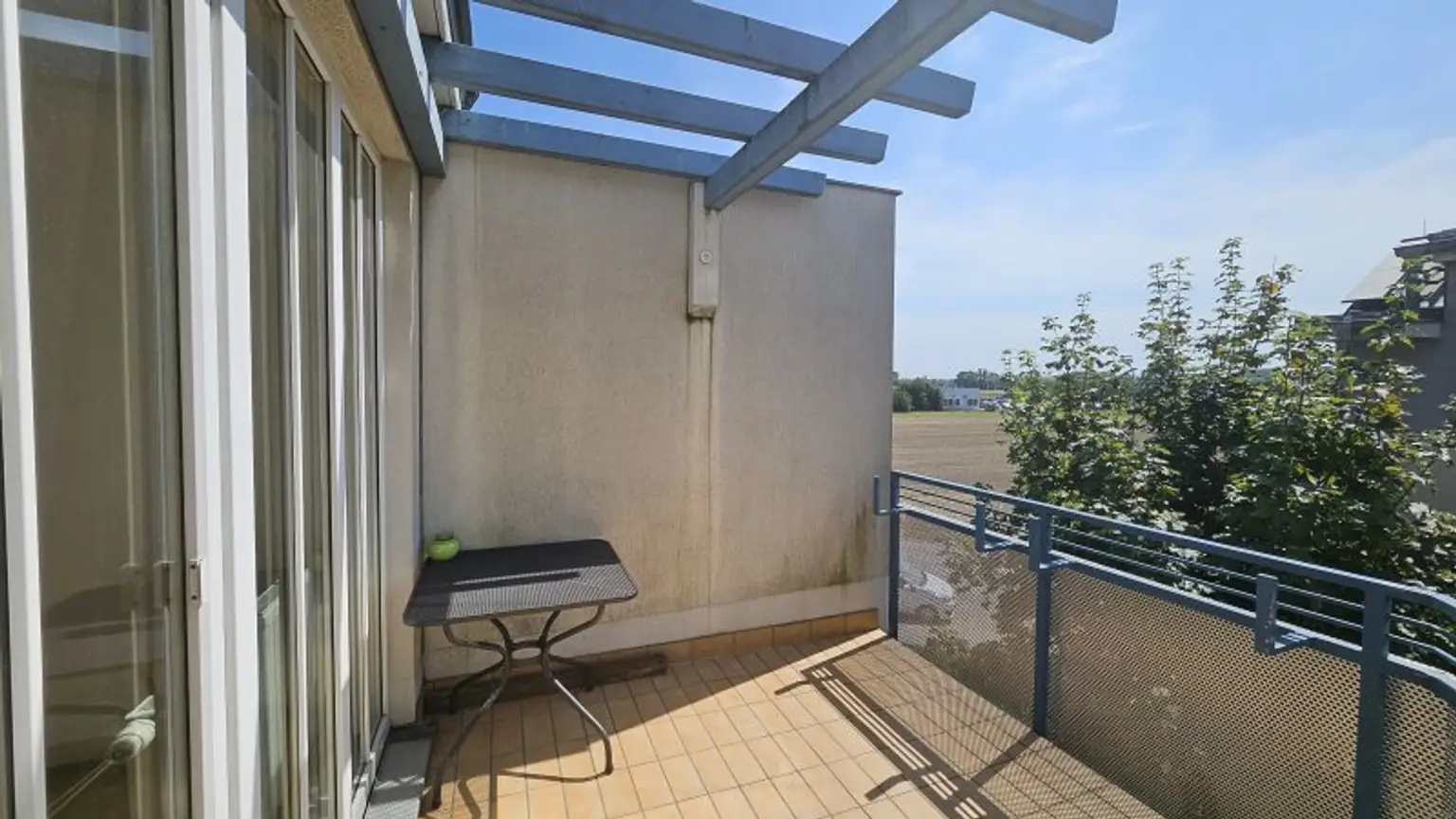 * 3 Zimmer * Wiener Stadtgrenze * Balkon/Loggia * KFZ Garagenplatz *