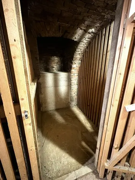 5-ZIMMER-DACHGESCHOSSWOHNUNG MIT GARAGENPLATZ