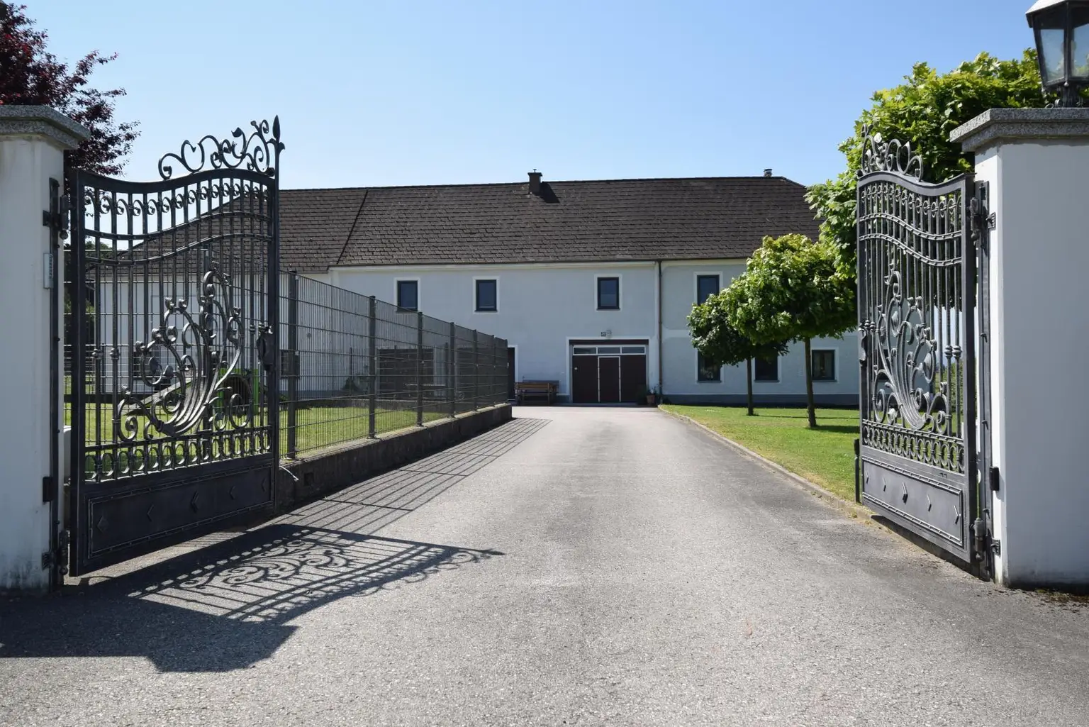 repräsentative Einfahrt