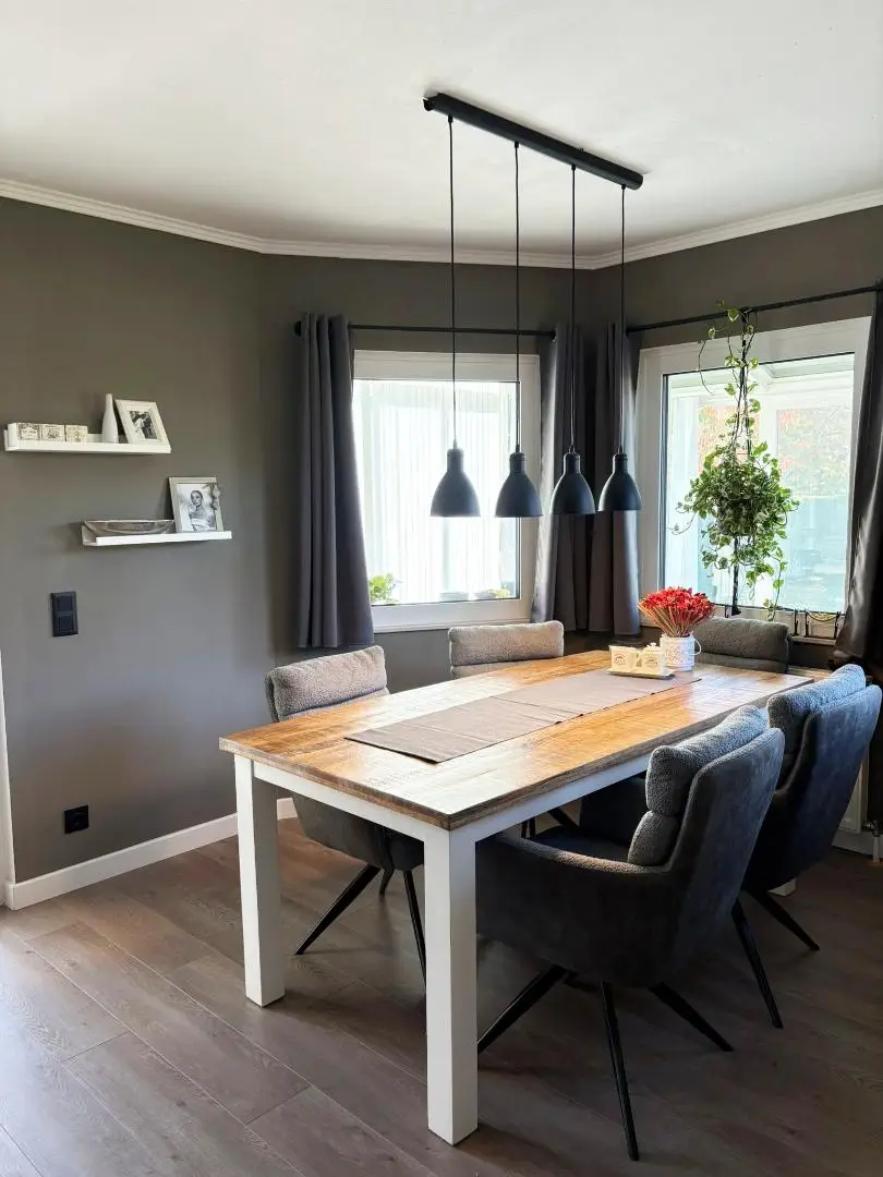 "BUNGALOW mit Pool - WohnGENUSS auf einer Ebene!"