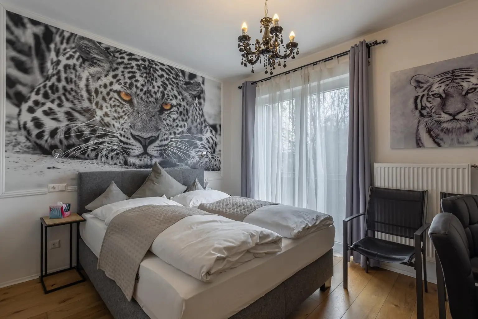 Zimmer 2 OG