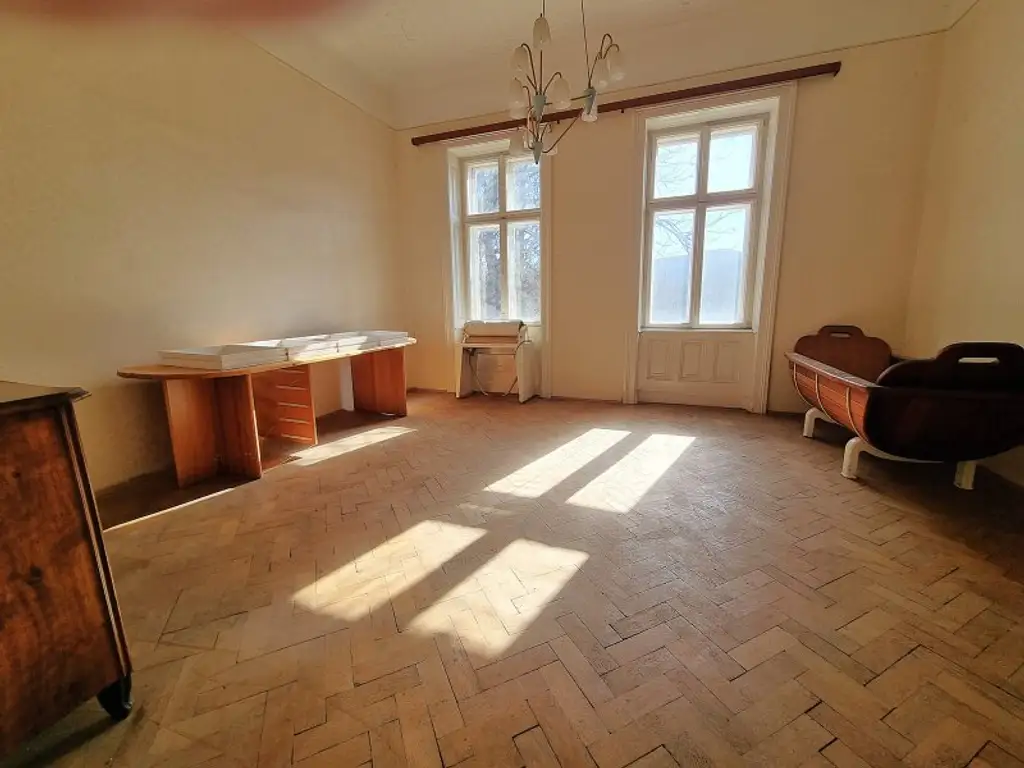 Ob alte Villa-neuer Bau, auf Riesengrund nach Süden schau!