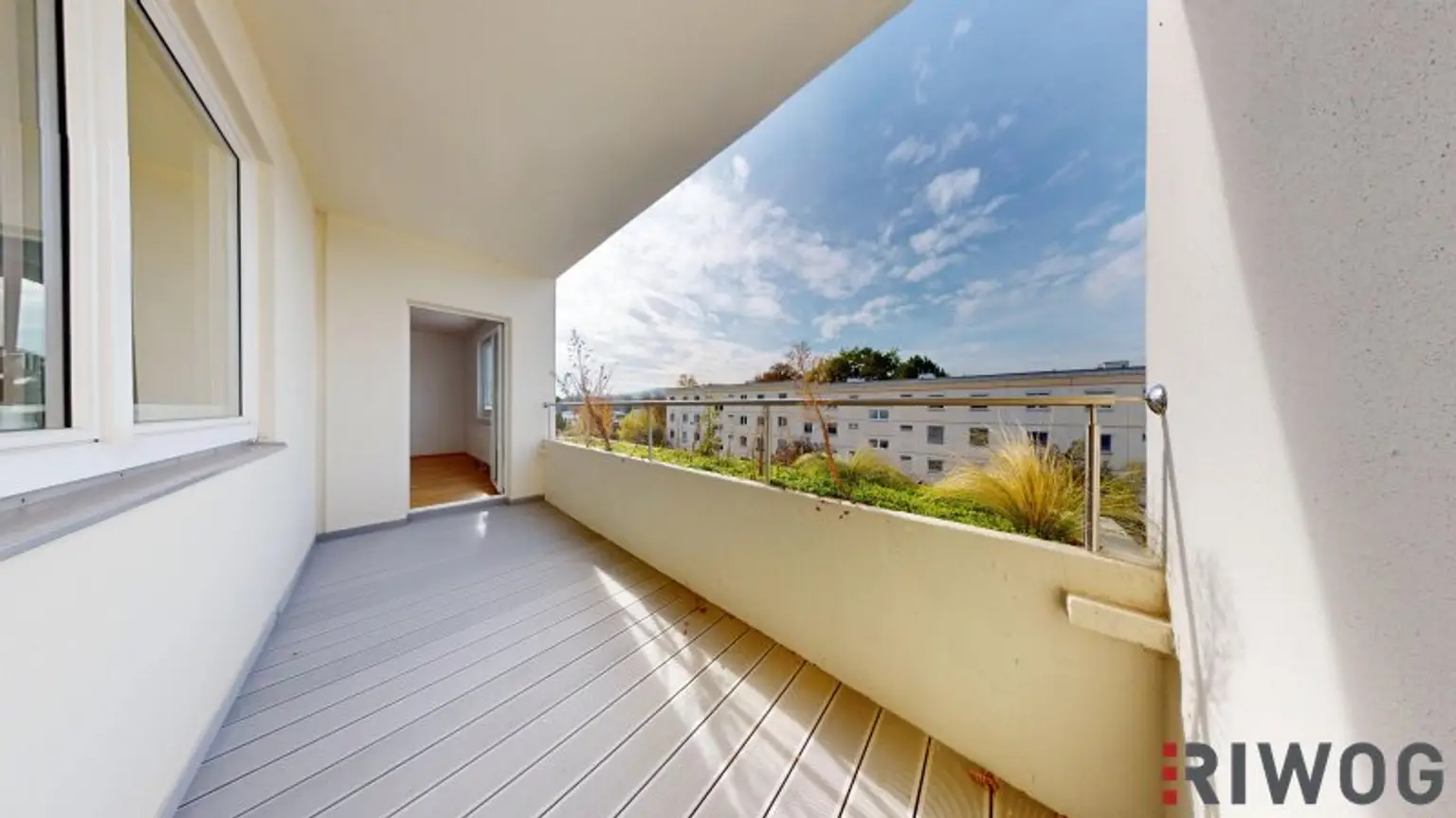 ERSTBEZUG nach Sanierung I 4 Zimmer Wohnung mit Loggia I Tischler Küche mit Siemens Geräte inklusive I Ruhelage I Naturpark Föhrenberge I 360° Rundgang