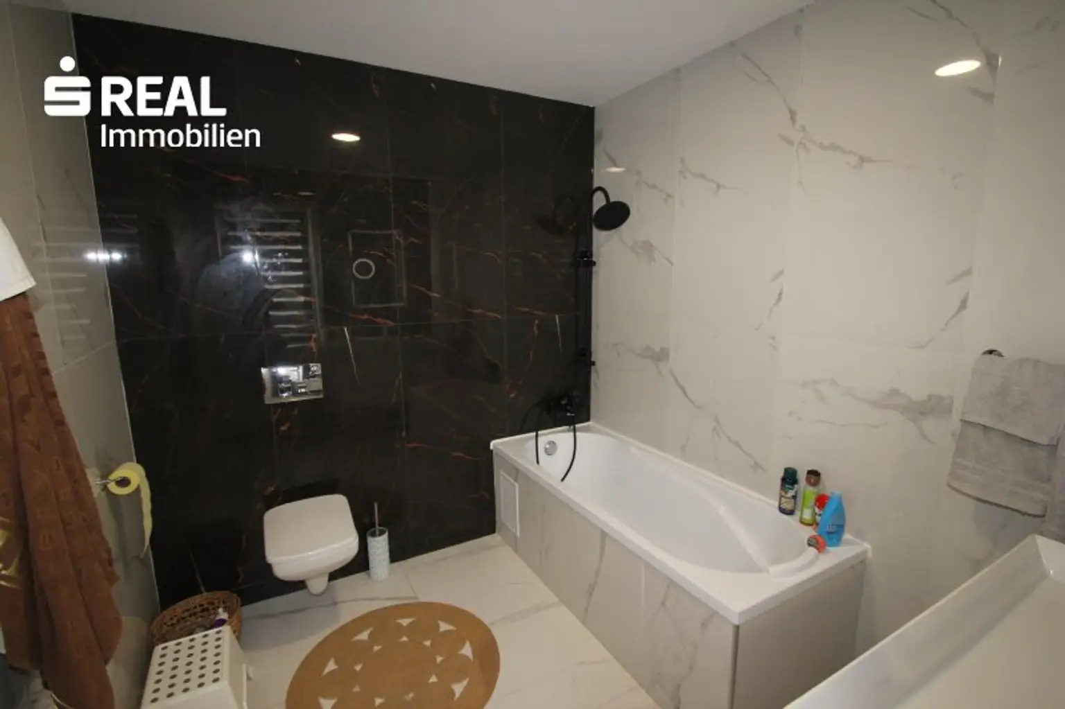 Badezimmer EG