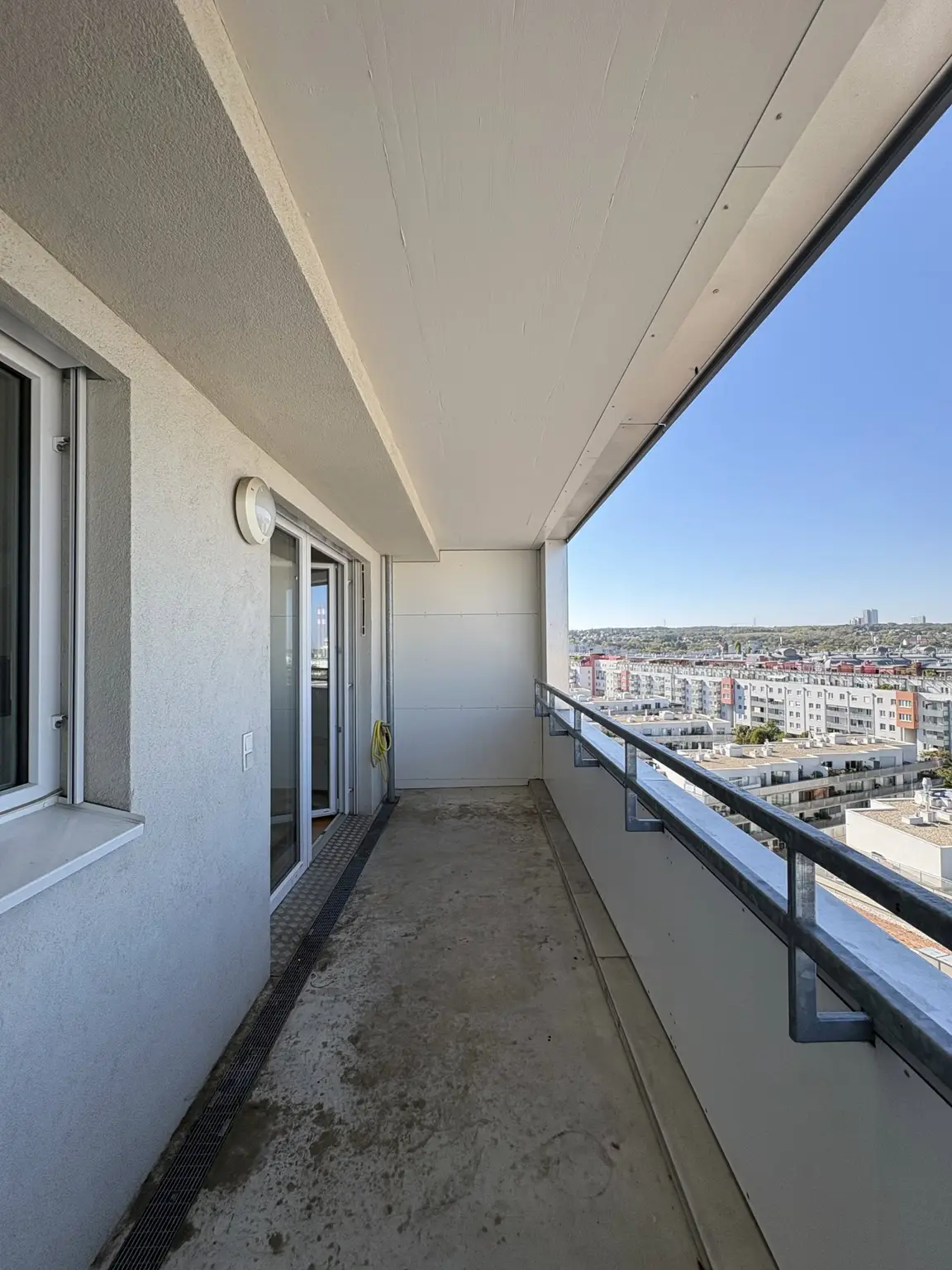 Loggia I