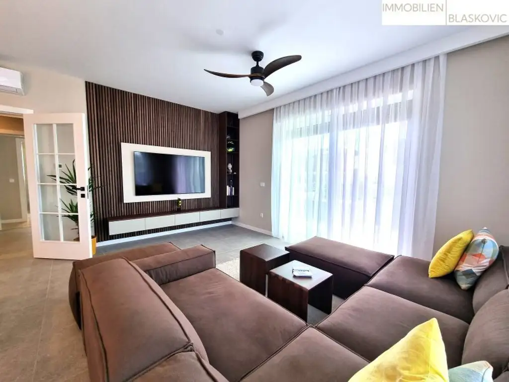 Maisonette-Wohnung mit Swimmingpool
